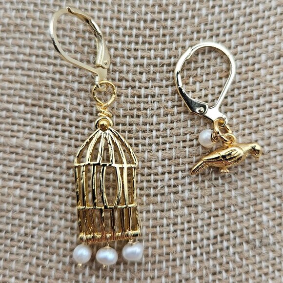 (NWT) 14k GF Caged Bird Flies Free Earring Handmade Vintage - Picture 1 of 13